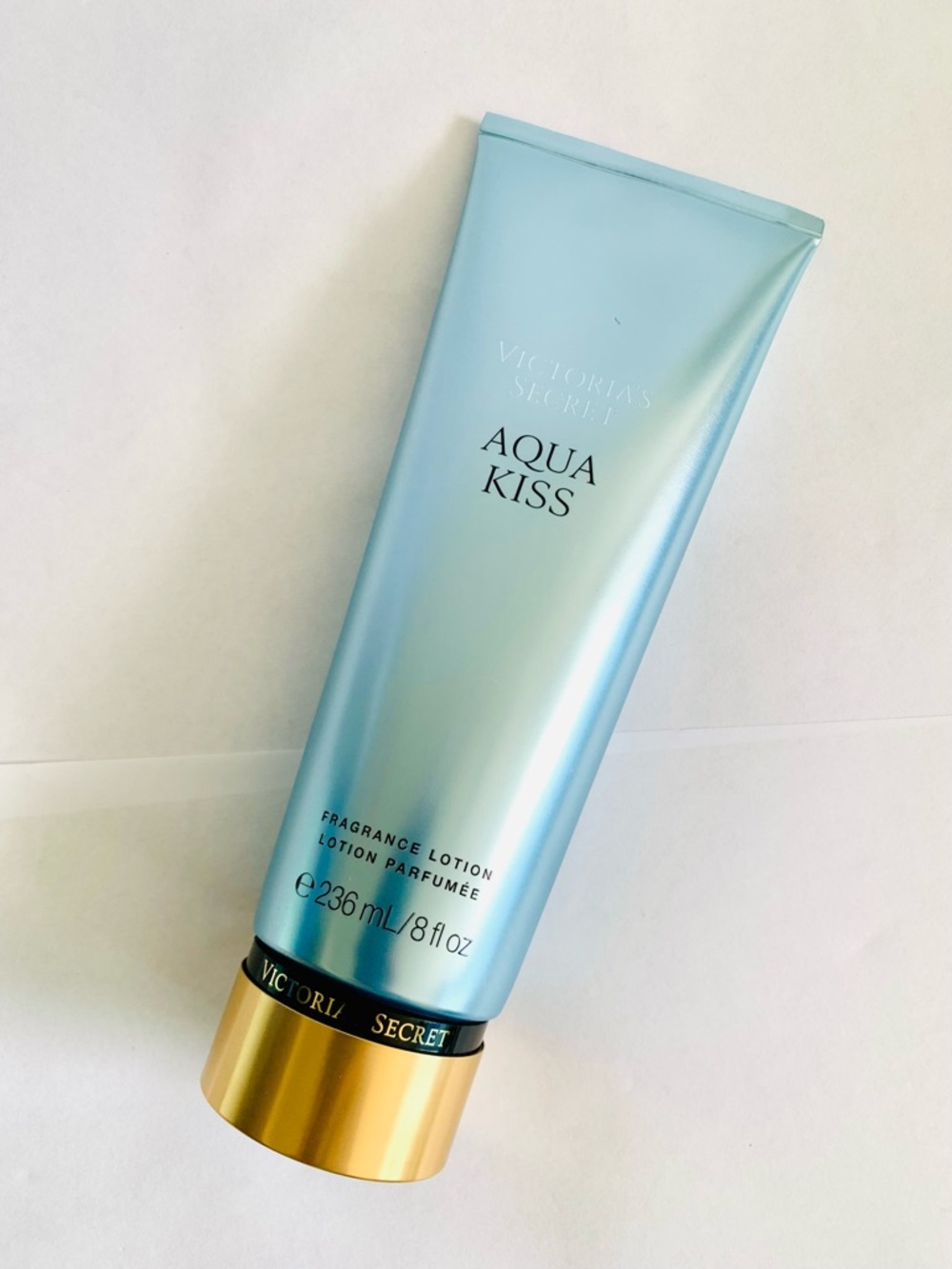 NEW Victoria’s Secret Aqua Kiss Fragrance Lotion 8oz 236ml Hydrating Body Lotion